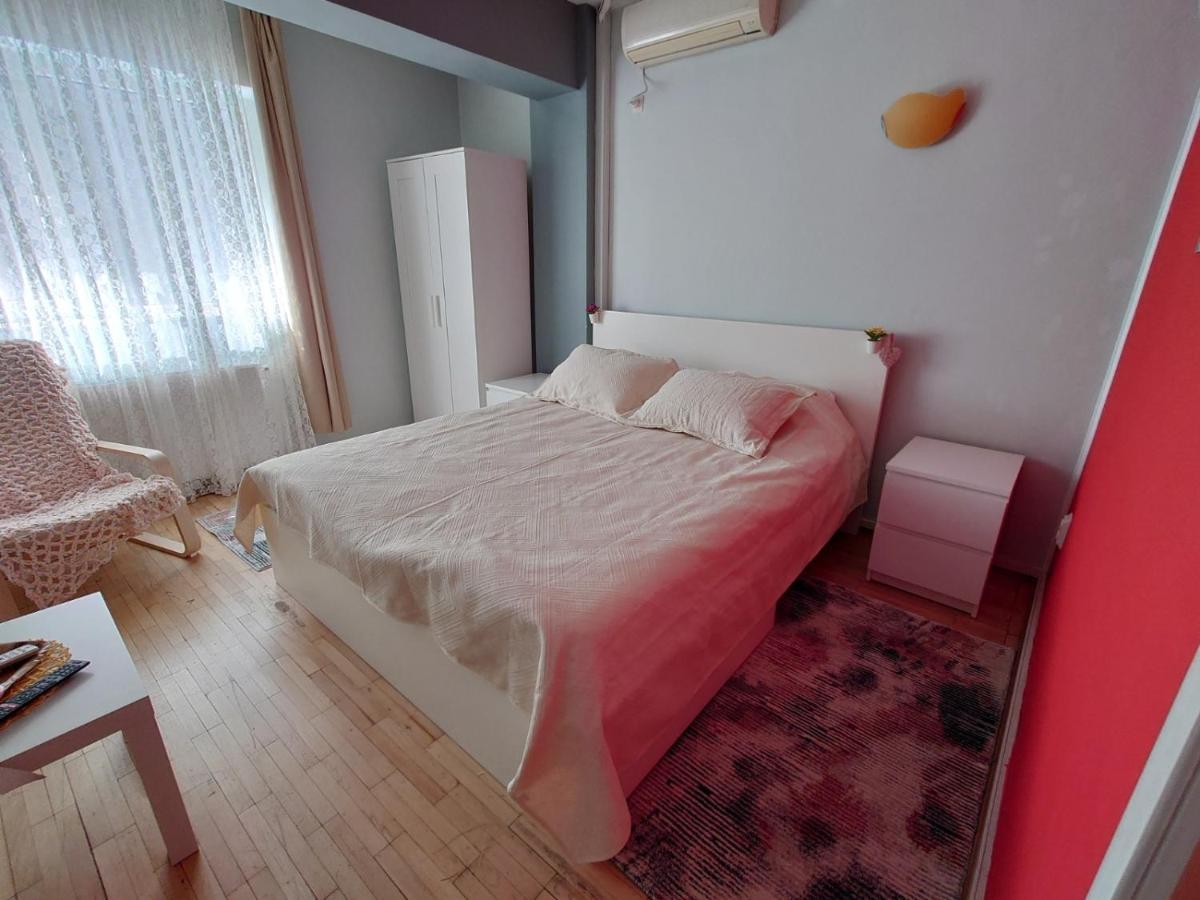 Andreea'S Apartments-Old Town บูคาเรสต์ ภายนอก รูปภาพ
