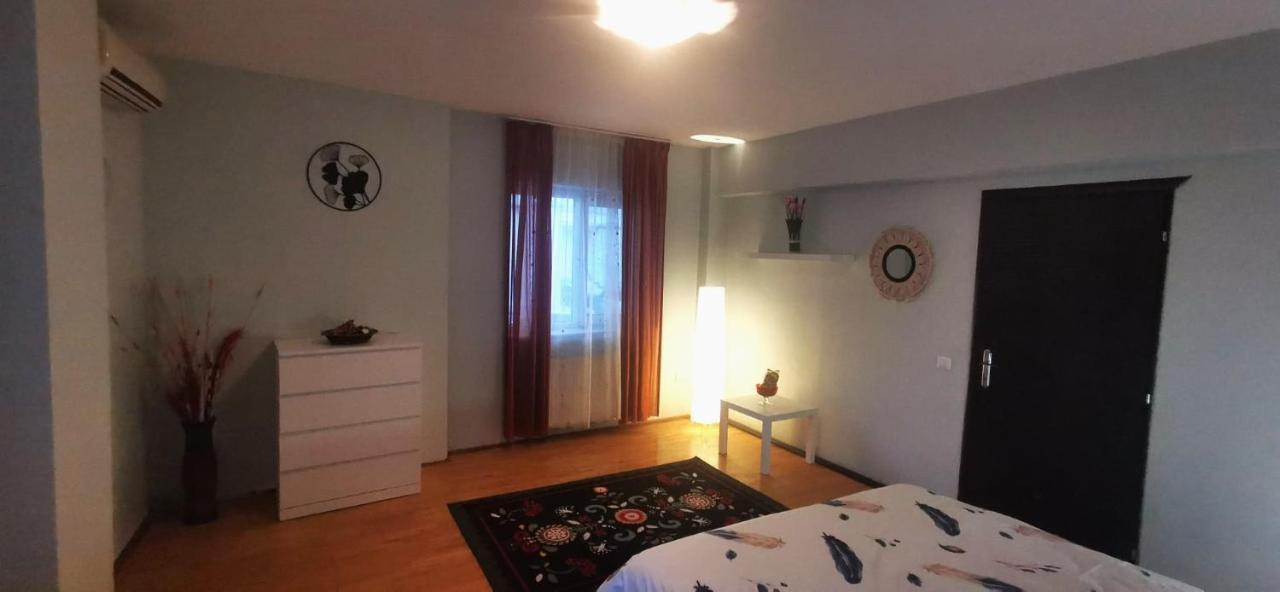 Andreea'S Apartments-Old Town บูคาเรสต์ ภายนอก รูปภาพ