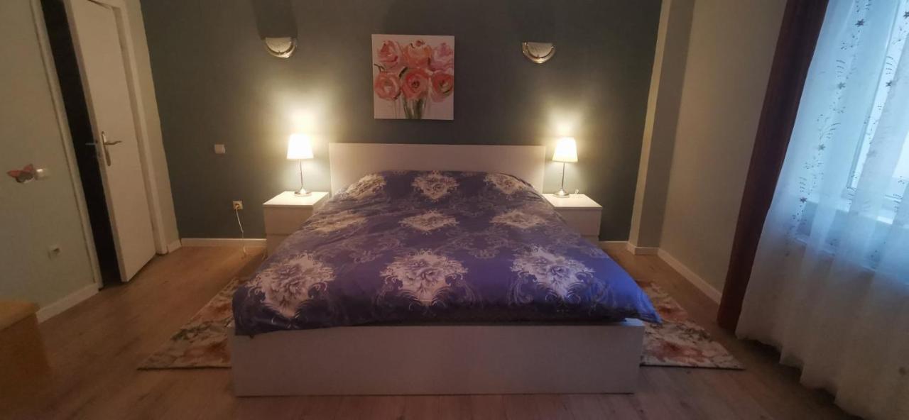 Andreea'S Apartments-Old Town บูคาเรสต์ ภายนอก รูปภาพ